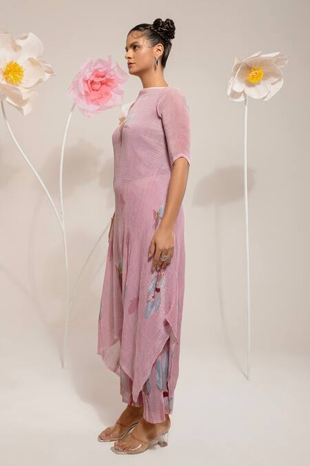 Buy_Preeti Mehta_Pink Lurex, Polyester Boat Neck Lotus Print Kurta With Pant 
