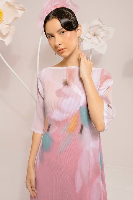 Buy Preeti Mehta Pink Polyester, Georgette Embroidery Boat Neck Faded Flora Print Kurta With Pant Buy_Preeti Mehta_Pink Polyester, Georgette Embroidery Boat Neck Faded Flora Print Kurta With Pant