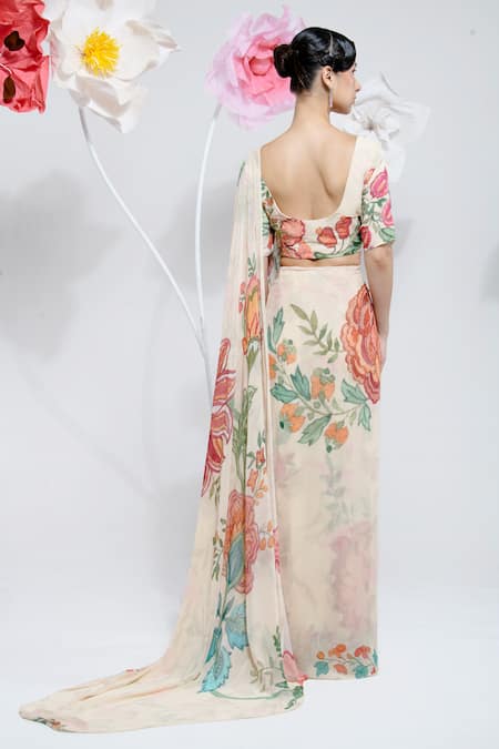 Shop_Preeti Mehta_Cream Viscose Stones, Embroidery Scoop Neck Floral Print Saree With Blouse _at_Aza_Fashions