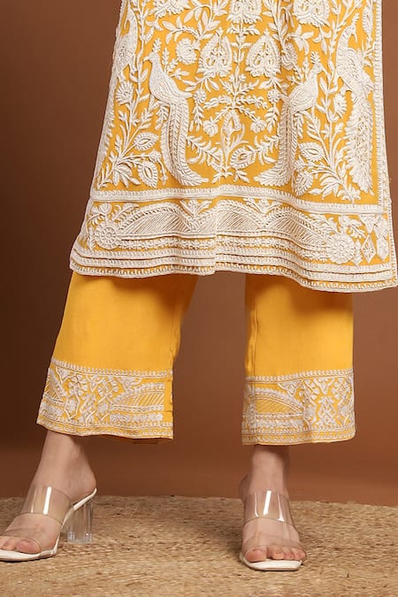 Rirasa_Yellow Georgette Pearls, Embroidery Split V-neck Floral Bird Kurta Set _Online_at_Aza_Fashions