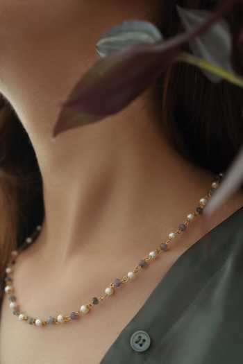Do Taara Stone & Pearl Embellished Chain 