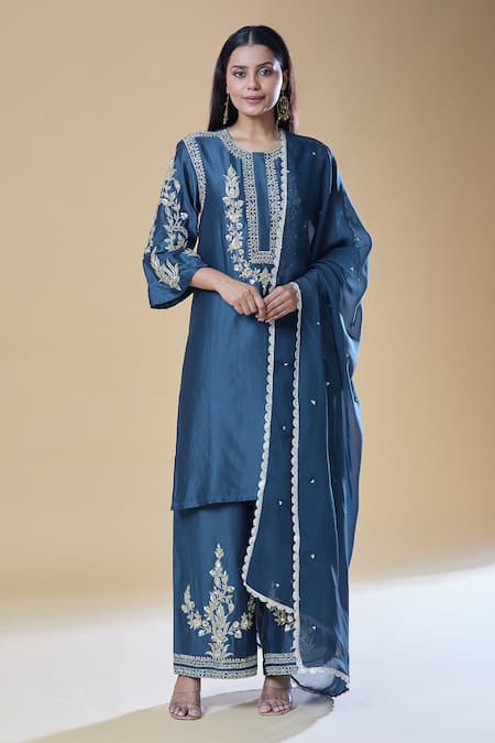 Buy_Samyukta Singhania_Blue Chanderi, Viscose Embroidery, Sequins, Zari Round Neck Kurta Pant Set 
