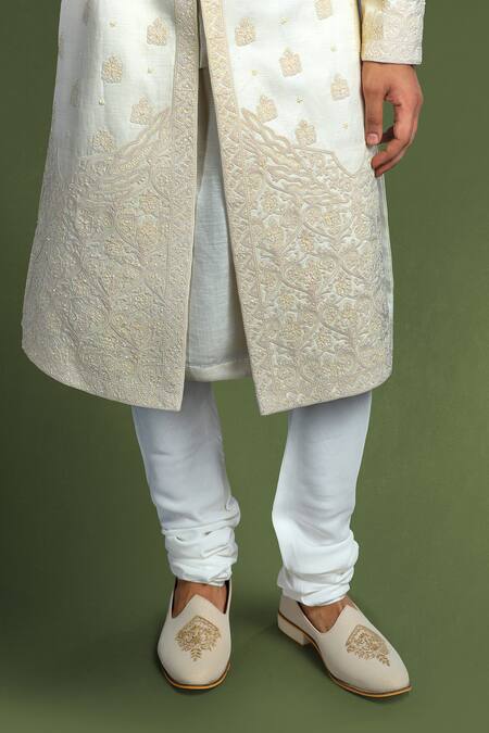 Shop Char Chaand Ivory Linen, Satin, Silk Sequins, Diamonds, Embroidery Glass Bead Sherwani Set Shop_Char Chaand_Ivory Linen, Satin, Silk Sequins, Diamonds, Embroidery Glass Bead Sherwani Set