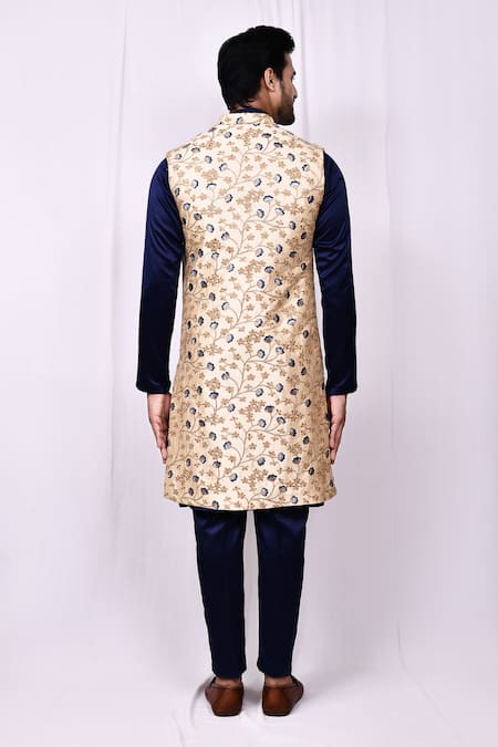 Arihant Rai Sinha Floral Jaal Embroidered Bundi Kurta Set 