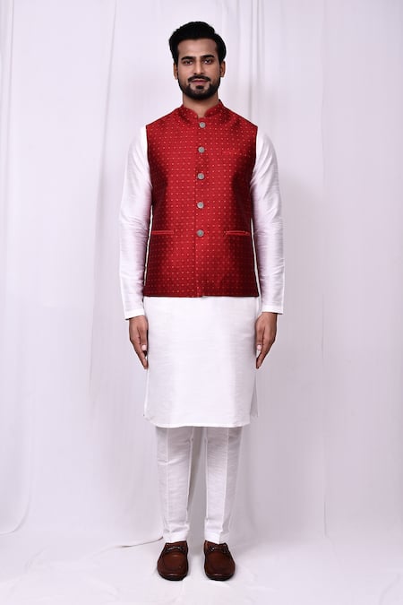 Arihant Rai Sinha_Red Silk Embroidery Threadwork Bundi _Online_at_Aza_Fashions