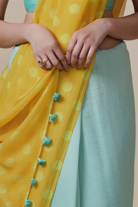Shop_Dressfolk_Aqua Handloom Cotton Tassels Polka Dot Blue Saree With Running Blouse _Online_at_Aza_Fashions