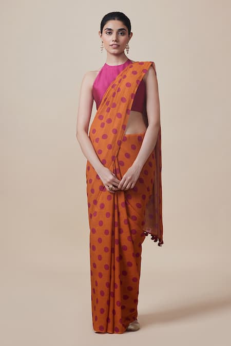 Dressfolk Contrast Polka Dot Pattern Saree With Unstitched Blouse Piece 