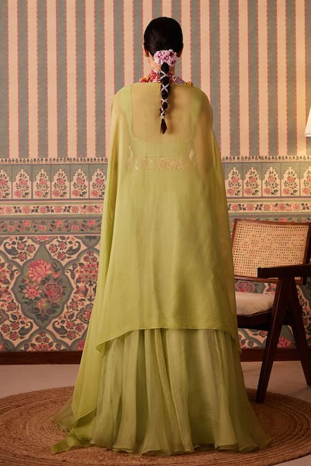 Pankti Chheda Gardenia Applique Embroidered Cape & Lehenga Set 