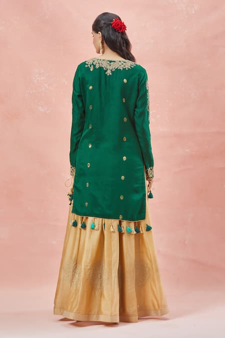 Rar Studio Gul Dori & Aari Embroidered Kurta & Lehenga Set 