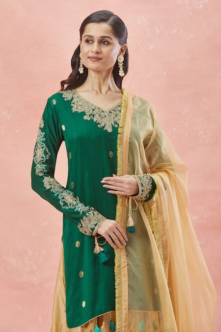 Shop_Rar Studio_Green Chanderi, Silk, Cotton Embroidery, Gul Dori And Aari Kurta & Lehenga Set 