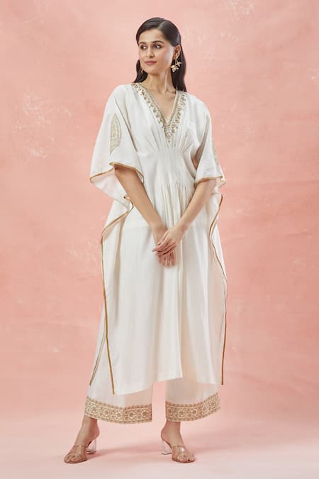 Shop_Rar Studio_Ivory Chanderi Handloom Embroidery Aari V Neck Ornate Bloom Kaftan Set _Online_at_Aza_Fashions