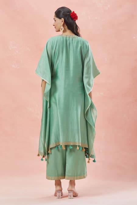 Rar Studio Mandala Bloom Aari Embroidered Kaftan Set 