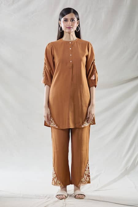 Buy Naintara Bajaj Orange Viscose Embroidery Round Neck Kiaa Flora Tunic With Pant Buy_Naintara Bajaj_Orange Viscose Embroidery Round Neck Kiaa Flora Tunic With Pant