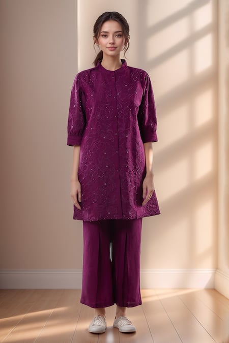 Samyukta Singhania Purple Viscose Embroidery Phool Mandarin Collar Kiaa Kurta With Pant 