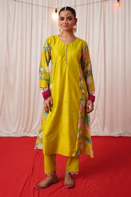 Buy_Chrkha_Green Chanderi Silk, Cotton Pearls, Sequins Printed Side Panelled Kurta Pant Set _Online_at_Aza_Fashions