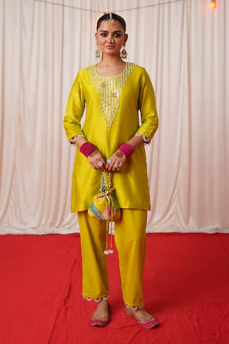 Chrkha Pearl Embroidered Kurta & Pant Set 