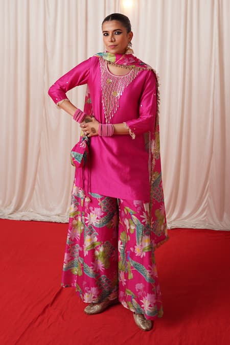 Buy_Chrkha_Pink Silk, Sequins, Pearls Round Embroidered Kurta Pant Set 