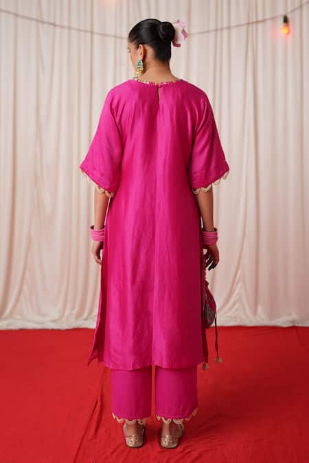 Chrkha Printed Pearl Embroidered Kurta Pant Set 