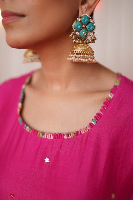 Buy_Chrkha_Pink Chanderi Silk, Cotton Pearls, Sequins Printed Embroidered Kurta Pant Set 