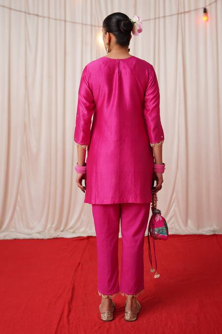 Chrkha Pearl Work Kurta & Pant Set 