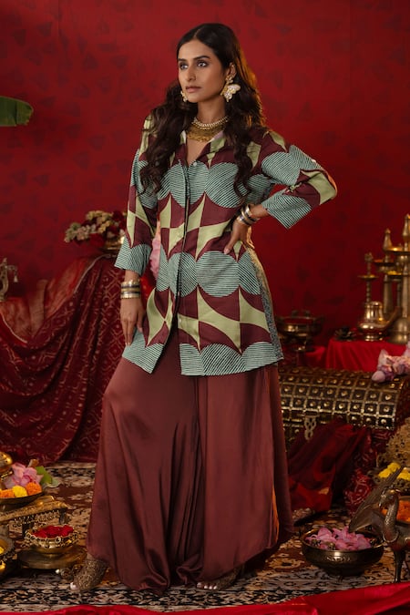 Pooja Bagaria Geometric Print Shirt Kurta With Draped Pant 