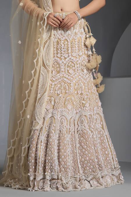 Chaashni By Maansi And Ketan_Ivory Net Pearls, Sequins, Stones Round Neck Embroidered Lehenga Blouse Set _Online_at_Aza_Fashions