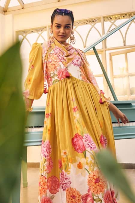 Shop Sshilpa Samriya Yellow Crepe, Chiffon Embroidery Round Neck Floral Daman Print Anarkali Set at Aza Fashions Shop_Sshilpa Samriya_Yellow Crepe, Chiffon Embroidery Round Neck Floral Daman Print Anarkali Set_at_Aza_Fashions