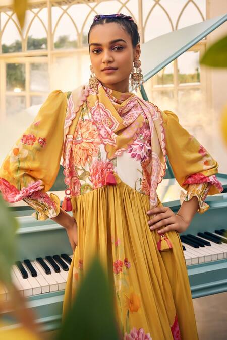 Sshilpa Samriya Yellow Crepe, Chiffon Embroidery Round Neck Floral Daman Print Anarkali Set Online at Aza Fashions Sshilpa Samriya_Yellow Crepe, Chiffon Embroidery Round Neck Floral Daman Print Anarkali Set_Online_at_Aza_Fashions