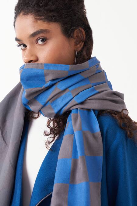 Buy_Three_Blue Jacket  Wool Chequered Scarf Notch Collar And Pant Set 