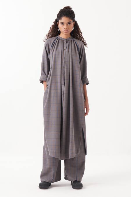 Three Grey Melange Chequered Mandarin Collar Long Shirt With Pant Online at Aza Fashions Three_Grey Melange Chequered Mandarin Collar Long Shirt With Pant _Online_at_Aza_Fashions
