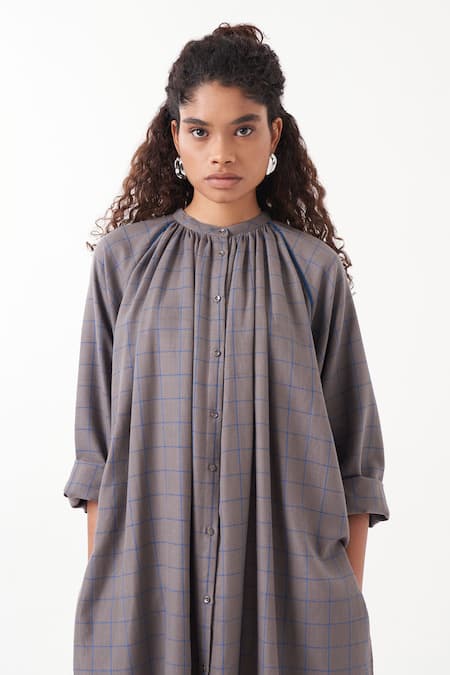 Shop Three Grey Melange Chequered Mandarin Collar Long Shirt With Pant Online at Aza Fashions Shop_Three_Grey Melange Chequered Mandarin Collar Long Shirt With Pant _Online_at_Aza_Fashions
