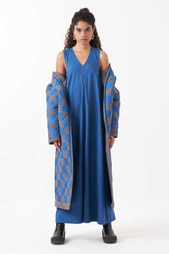 Buy Three Blue Jacket Twill And Melange Plain Dress V Neck Reversible Quilted With Buy_Three_Blue Jacket Twill And Melange Plain Dress V Neck Reversible Quilted With
