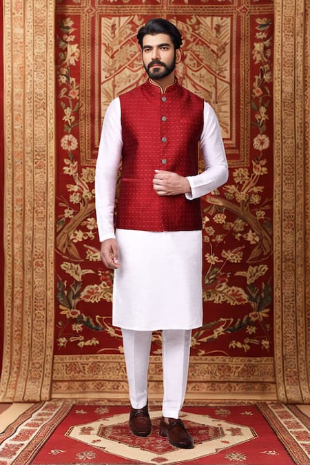 Arihant Rai Sinha Red Threadwork Bundi 