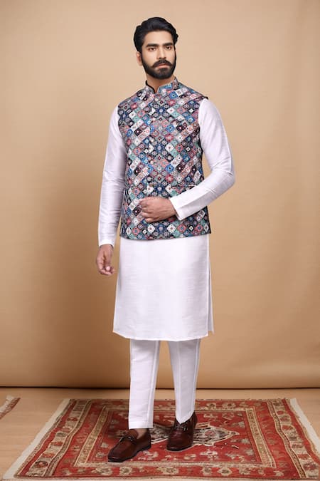 Aryavir Malhotra Geometric Threadwork Bundi Jacket 