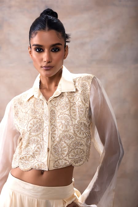 Buy_Akashi Clothing_Off White Modal, Satin Embroidery Floral Thread Crop Shirt With Flared Pant 