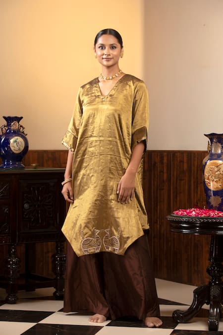 Buy_Eeda_Gold Tissue, Silk Metallic Thread, Sequin Sleeve Kurta And Wide Legged Pant Set _Online_at_Aza_Fashions