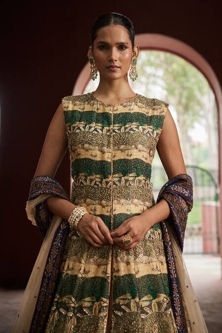 Reynu Taandon_Beige Chanderi, Linen Embroidery, Stones Elegant Kalamkari Print Achkan Set _at_Aza_Fashions