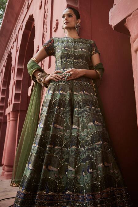 Reynu Taandon_Green Chanderi Embroidery, Smocking Round Elegant Kalamkari Print Achkan Set _Online_at_Aza_Fashions