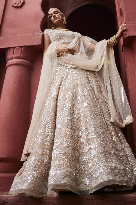 Buy_Reynu Taandon_Ivory Chanderi, Linen Embroidery, Sequins Plunge Neck Elegant Lehenga Set _Online_at_Aza_Fashions