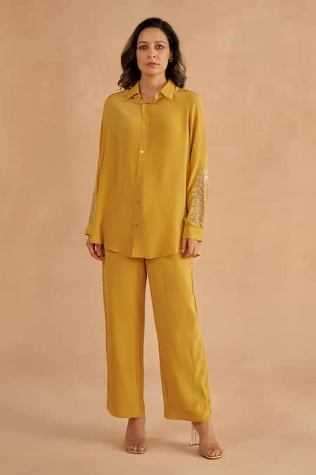 Ruchi Marodia Yellow Crepe Silk Placement Embroidery Floral Chintz Collared Shirt With Pant 