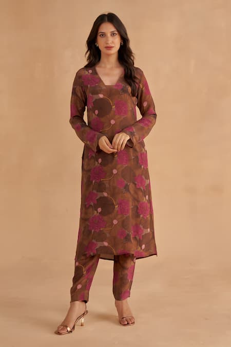 Ruchi Marodia Brown Organza, Crepe V-neck Lotus Print Kurta And Pant Set Online at Aza Fashions Ruchi Marodia_Brown Organza, Crepe V-neck Lotus Print Kurta And Pant Set _Online_at_Aza_Fashions