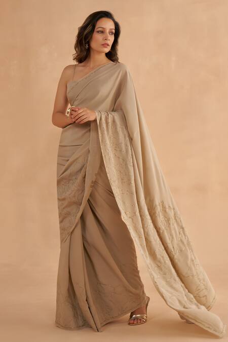 Shop Ruchi Marodia Grey Crepe, Silk Zari, Embroidery Sweetheart Neck Zardozi Saree With Blouse Online at Aza Fashions Shop_Ruchi Marodia_Grey Crepe, Silk Zari, Embroidery Sweetheart Neck Zardozi Saree With Blouse _Online_at_Aza_Fashions