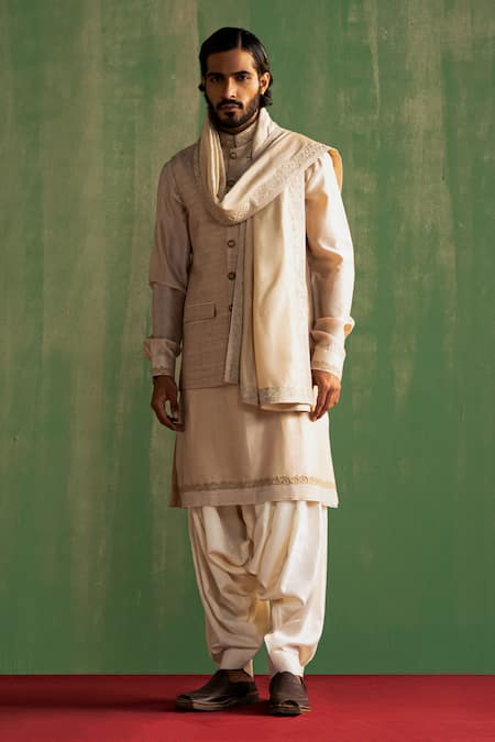 Studio Bagechaa Beige Raw Silk Embroidery Dori Vishant Bead Placement Bundi And Kurta Set 