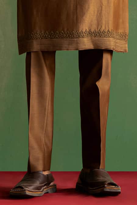 Studio Bagechaa_Brown Chanderi , Embroidery Floral Bundi And Kurta Set _Online_at_Aza_Fashions