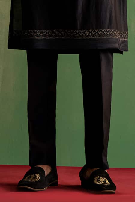 Shop_Studio Bagechaa_Black , Chanderi Embroidery, Beads Bundi And Kurta Set _Online_at_Aza_Fashions