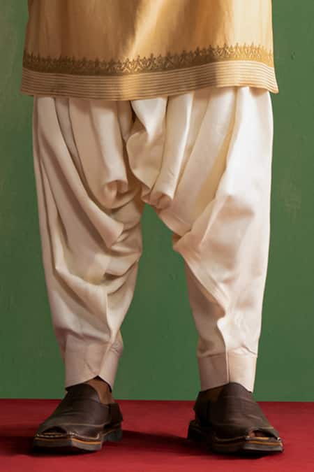 Studio Bagechaa Beige Chanderi , Beads, Embroidery Placement Bundi And Kurta Set Online at Aza Fashions Studio Bagechaa_Beige Chanderi , Beads, Embroidery Placement Bundi And Kurta Set _Online_at_Aza_Fashions