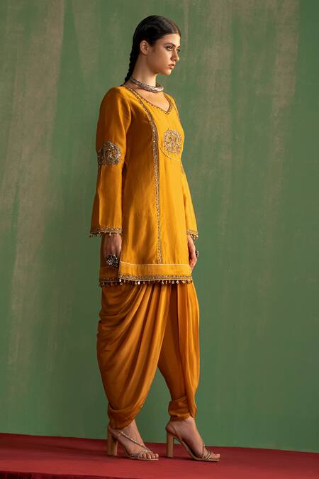 Studio Bagechaa_Yellow Chanderi, Cotton Sequins, Embroidery V-neck Vanya Kurta With Pant _Online_at_Aza_Fashions