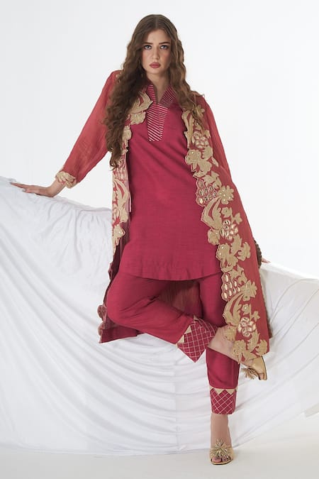 Sunita Nagi Embroidered Front Open Jacket With Kurta Set 