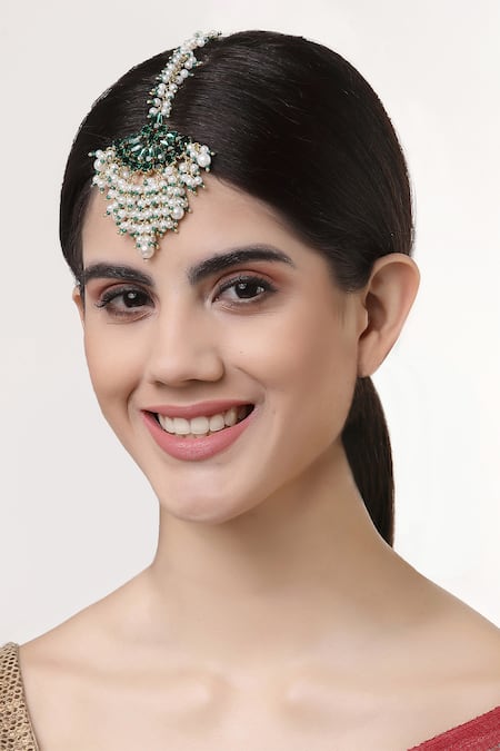 Bijoux By Priya Chandna Green Crystal Chandelier And Pearl Embellished Maangtikka 