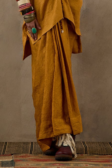 Aseem Kapoor_Yellow Silk Tassels Round Neck Trapeze Placket Kurta With Skirt _Online_at_Aza_Fashions